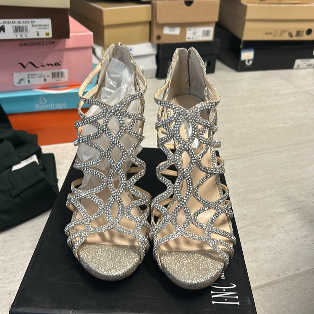 INC HEEL